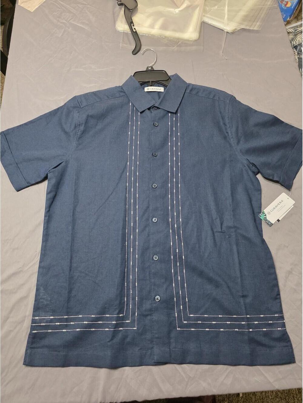 Cubavera Men’s Medium Blue Guayabera Shirt Short Sleeve NWT Embroidered